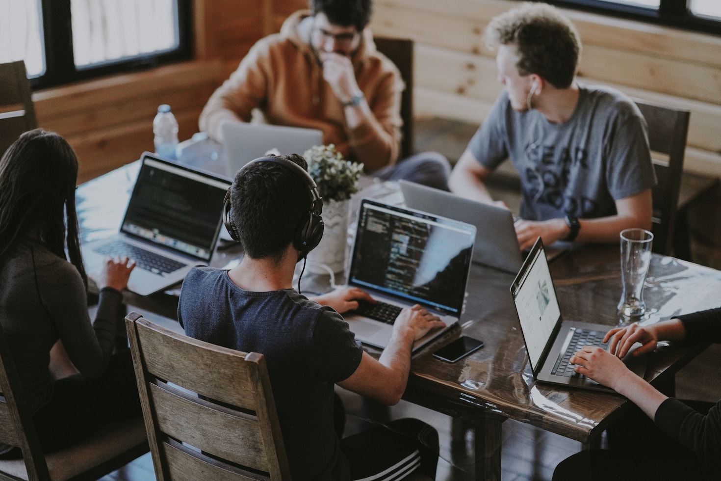 Estratégias para jovens internacionais se adaptarem no Brasil